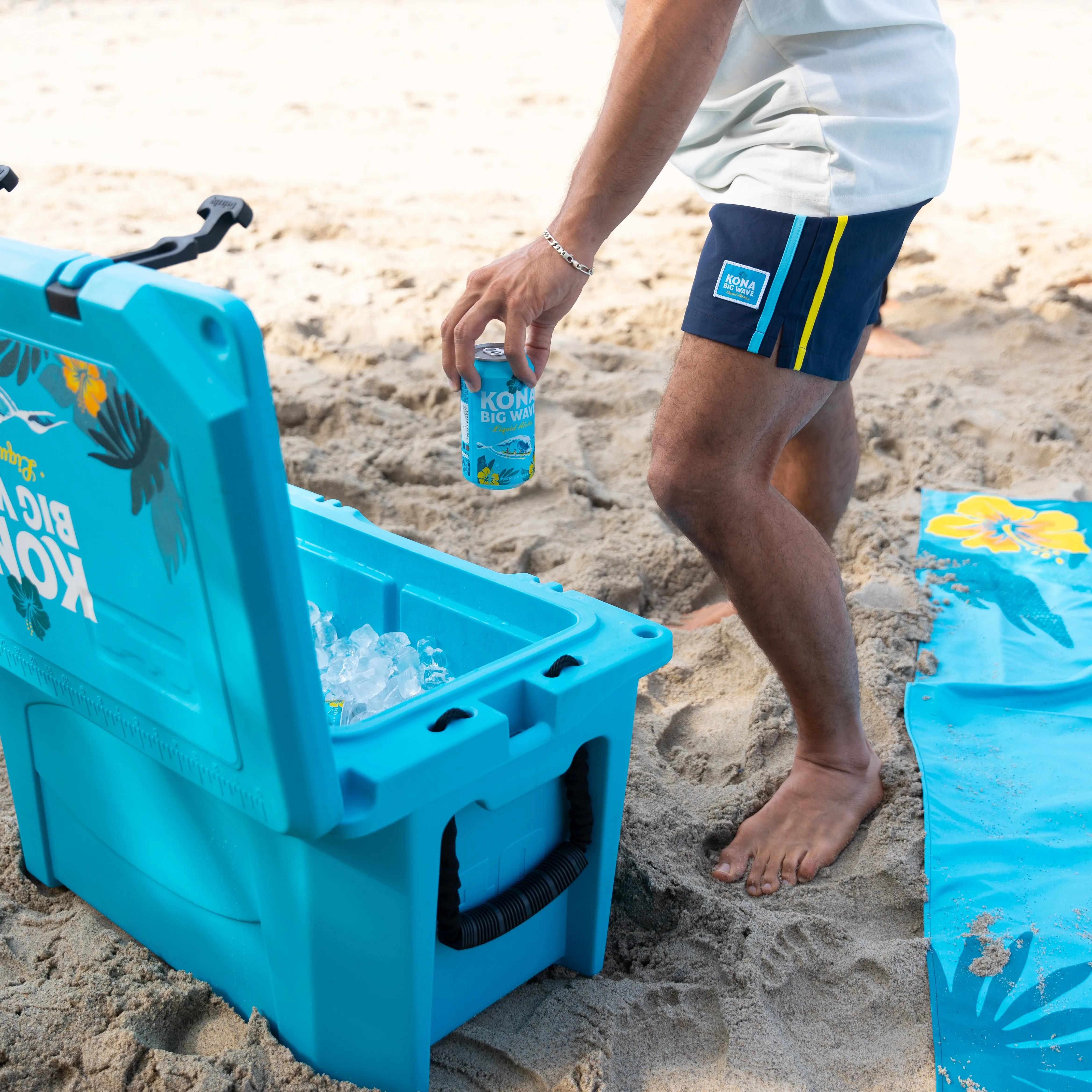 18" Kona x Jack's "Liquid Aloha" Boardshorts