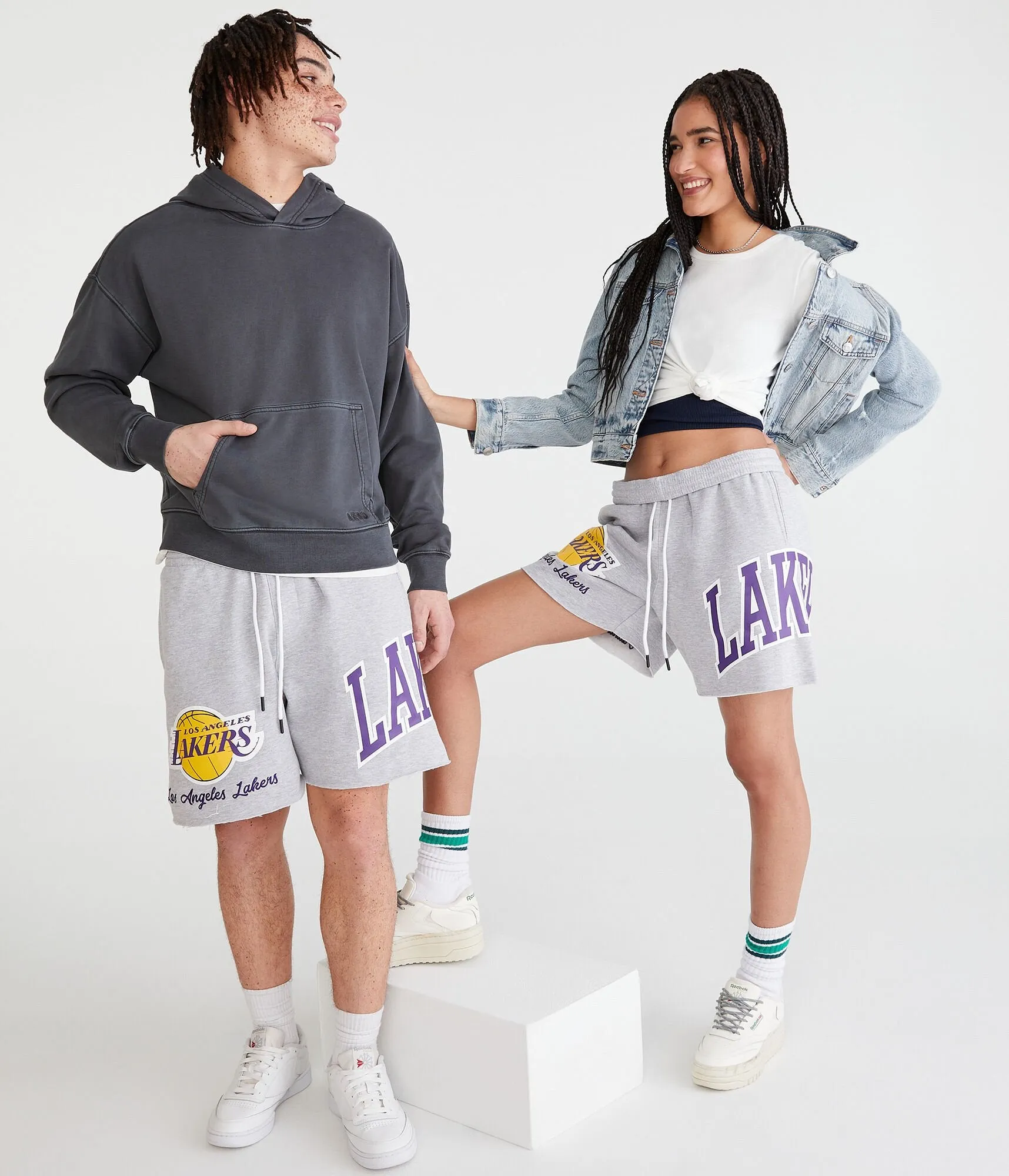 Aeropostale Los Angeles Lakers Fleece Shorts 6"