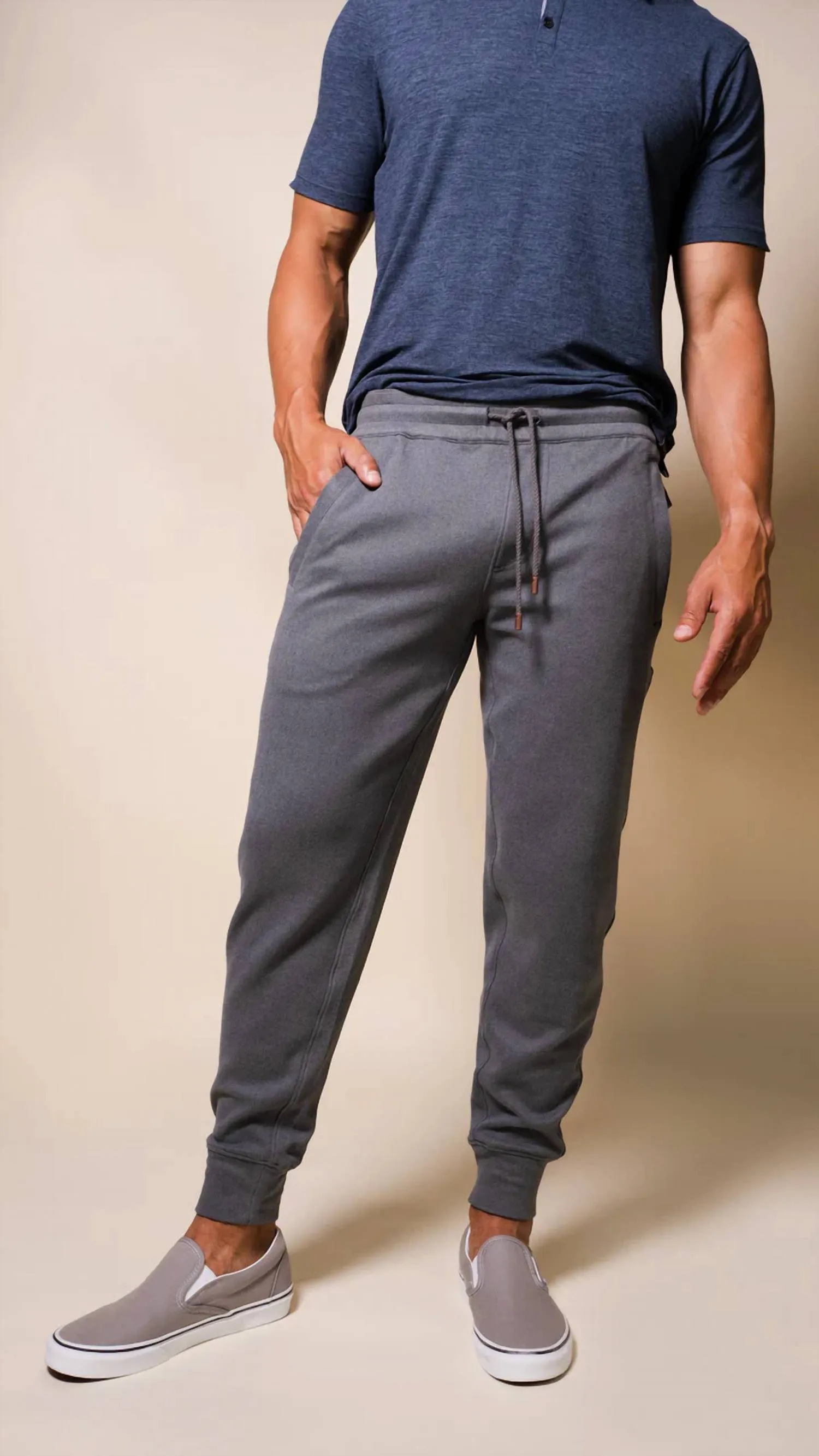 Maverick Jogger Pants In Jet Black