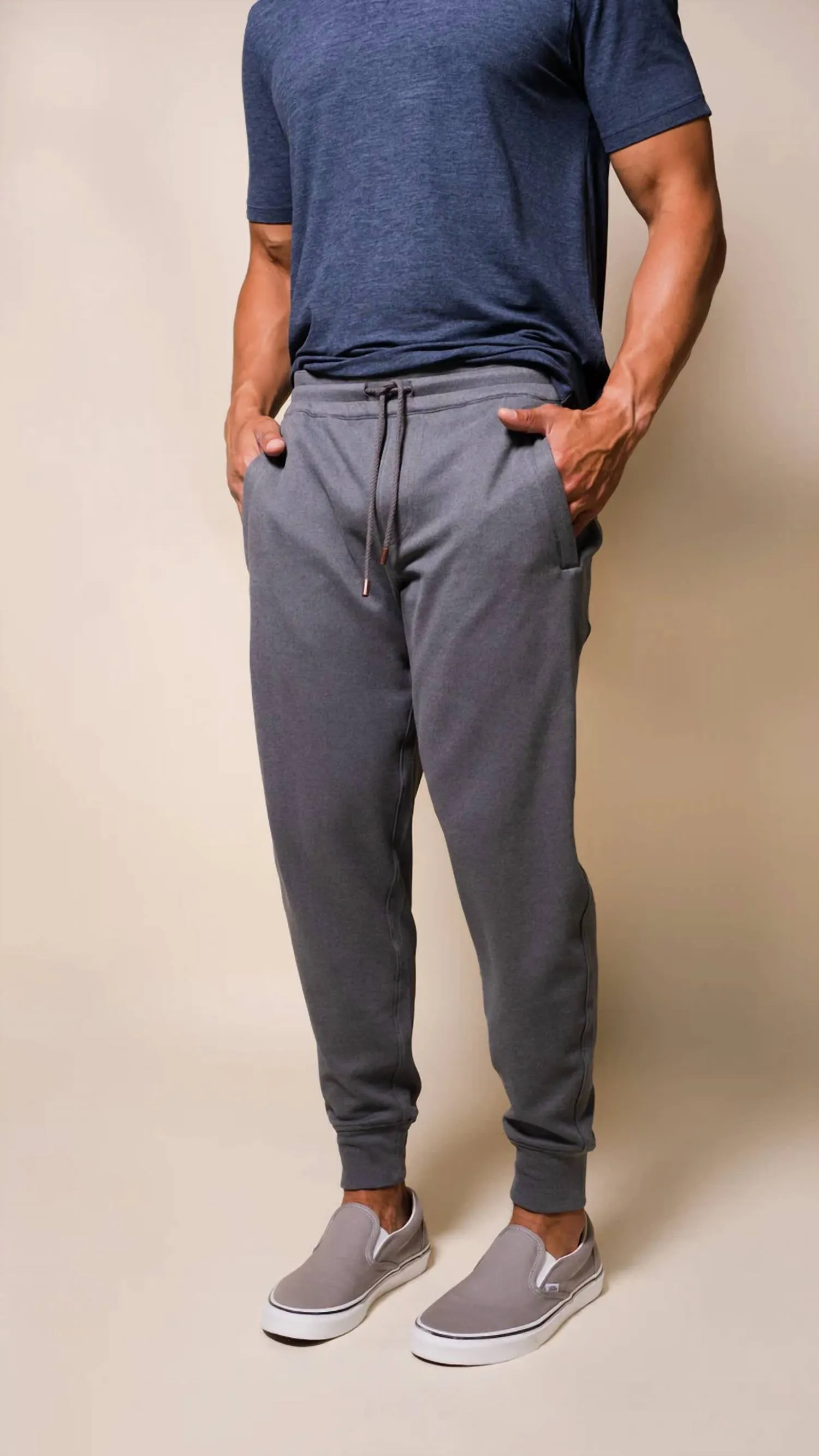 Maverick Jogger Pants In Jet Black