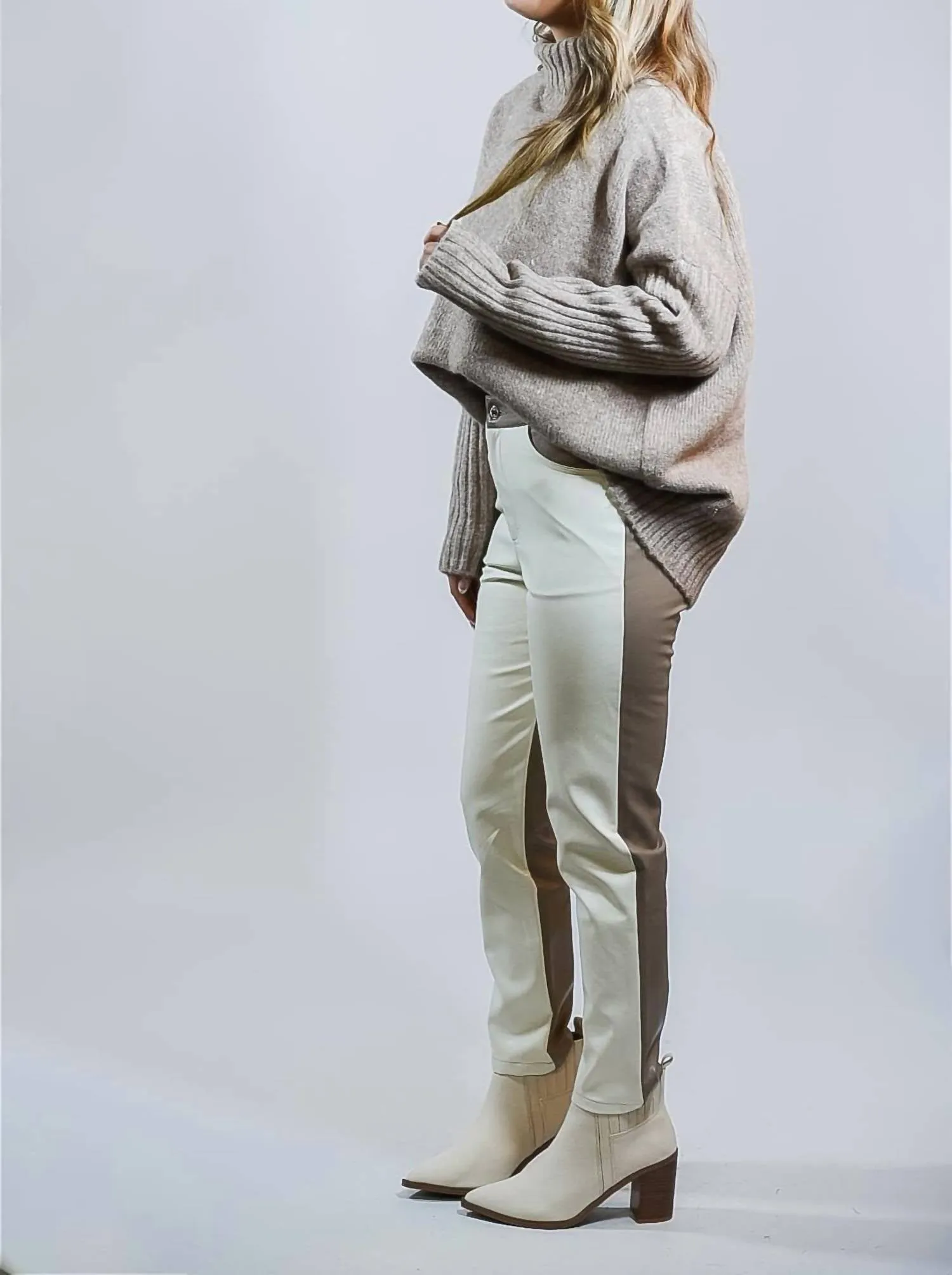 Rebel Charm Split Leather Pants In Cream/mocha