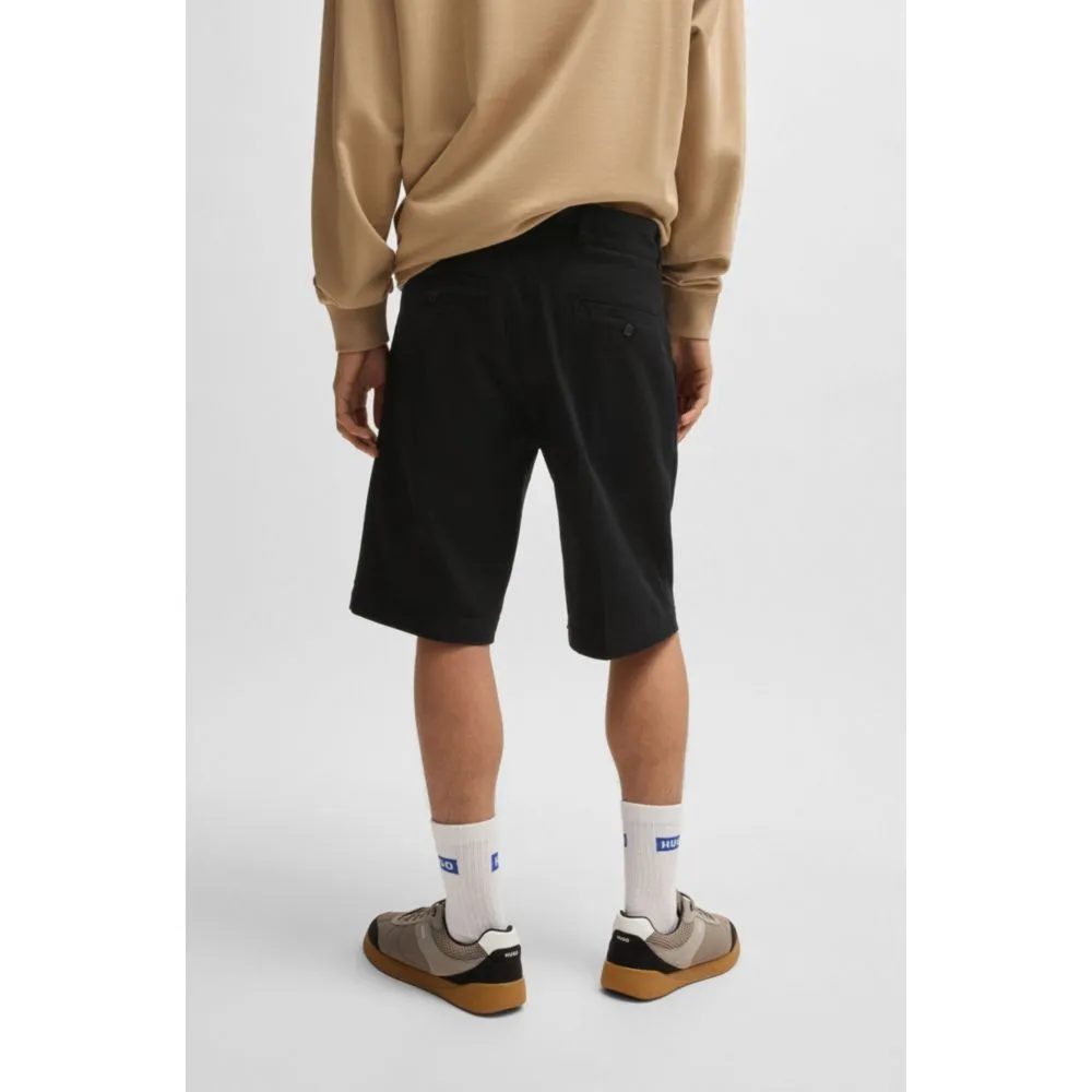Regular-fit regular-rise shorts in cotton twill