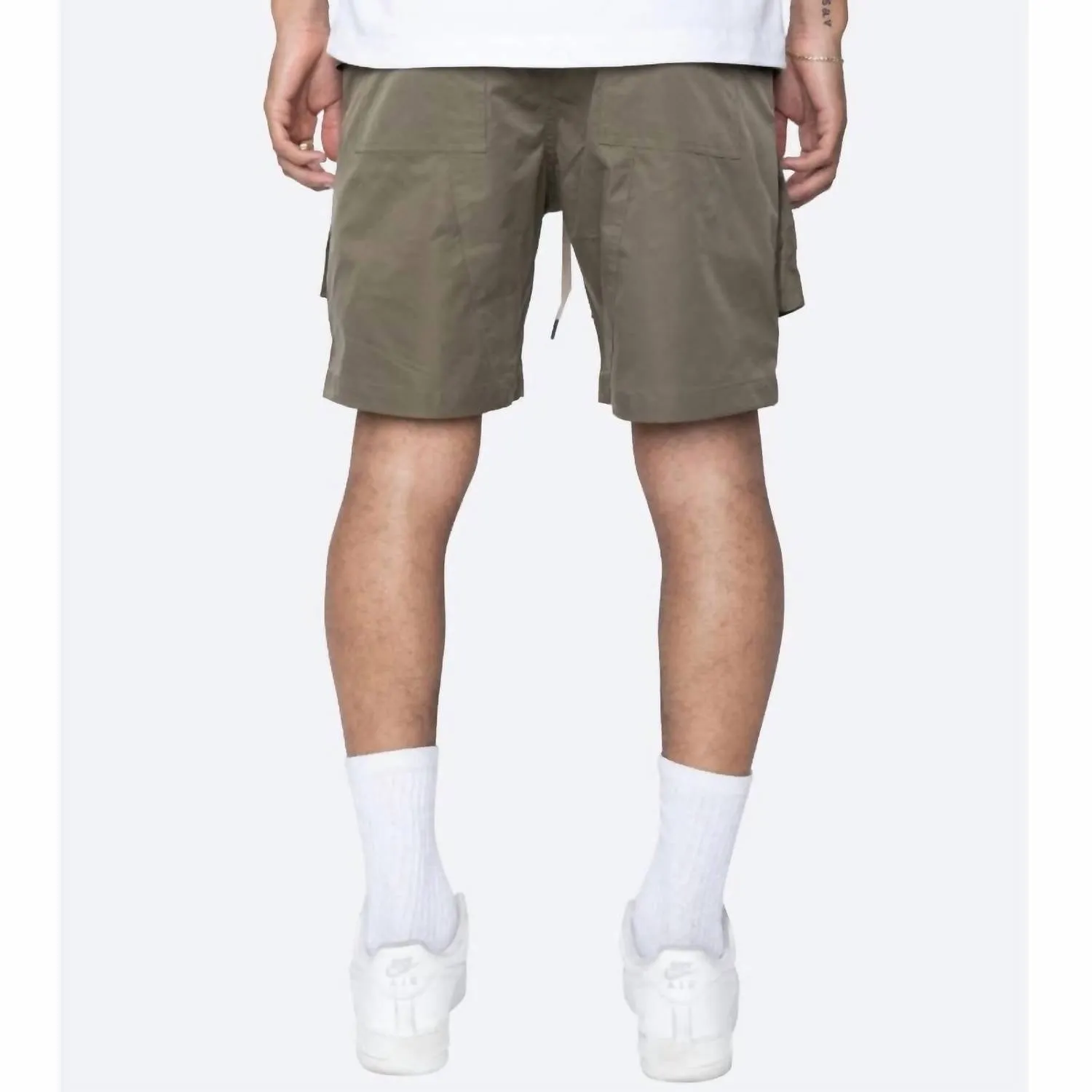 Shinobi Cargo Pocket Shorts In Olive