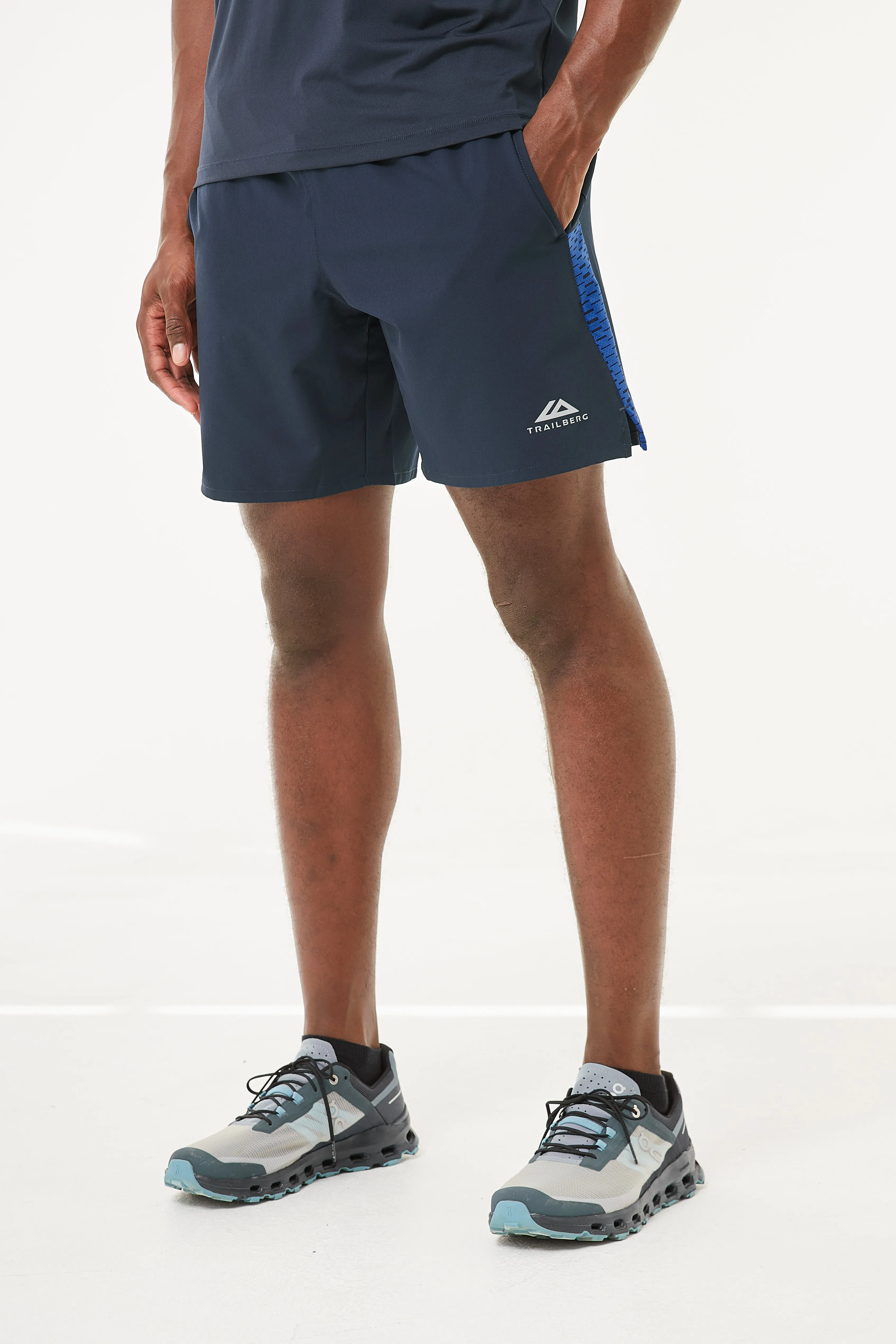Trailberg Motion Shorts - Black Iris