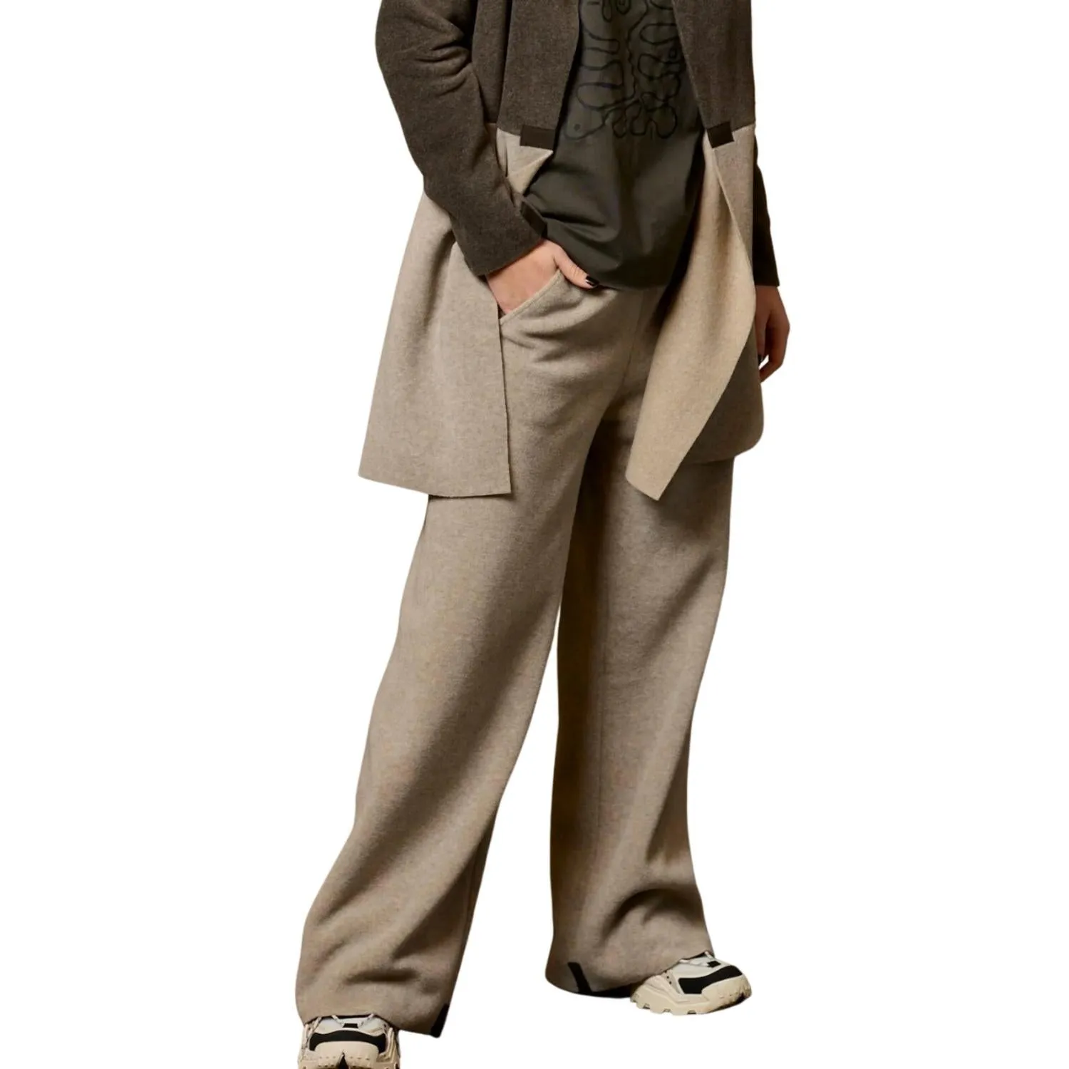 Women's Wide Leg Trousers In Sand